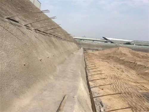 前锋河道边坡加固